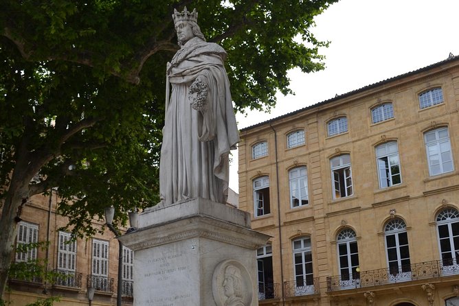 Guided Tour in Aix-en-Provence: Historical Old City - Visiting Saint Sauveur Cathedral: Art and Old-World Charm