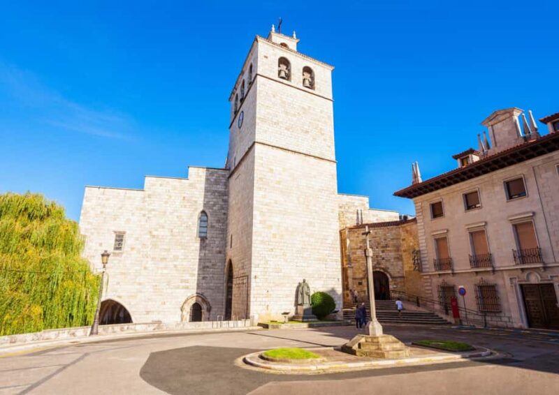 Guided tour in English through the heart of Santander - Suitable for Visitors Looking for a Relaxed Introduction