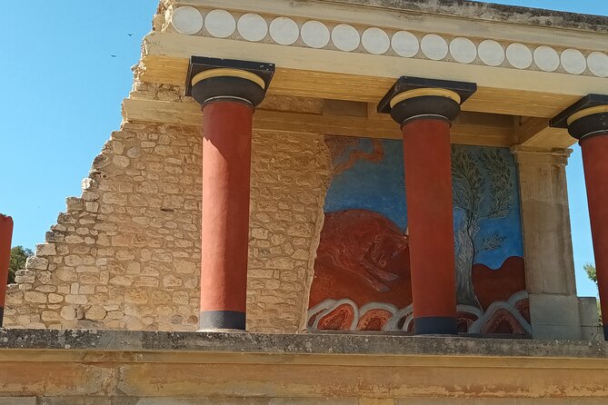 Guided Tour in Knossos Palace - Pacing and Group Management