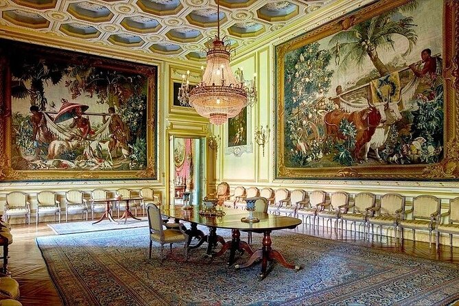 Guided Tour in Madrid's Royal Palace - Practicalities of the Tour: Meeting Point and Group Size