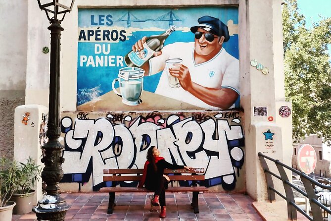 Guided Tour in Marseille: Vieux Port & Old City - Discovering Le Panier: The Old City’s Historical Nucleus