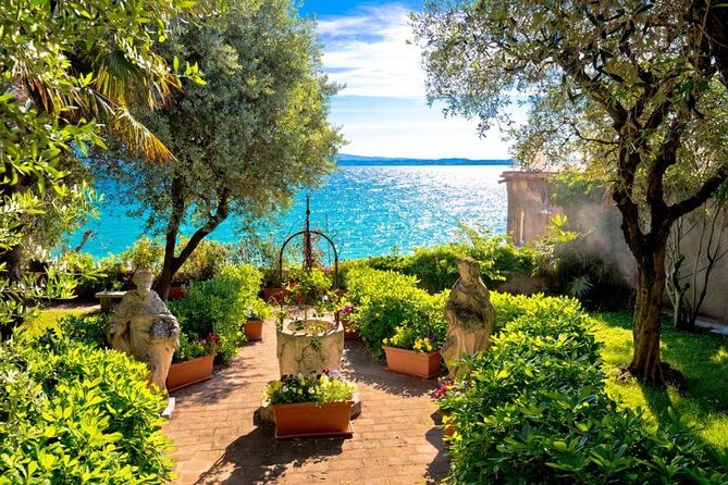 Guided tour in Sirmione with motorboat tour - Scenic 30-Minute Motorboat Excursion