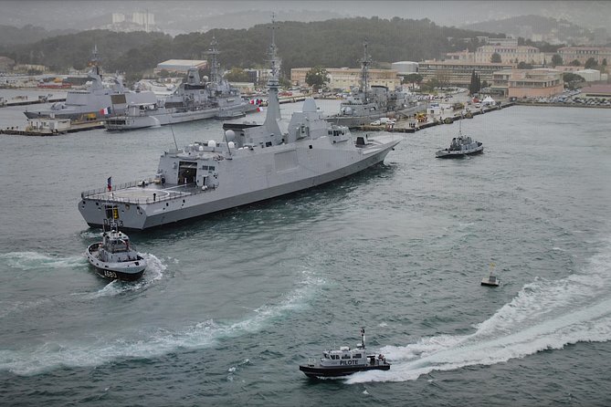 Guided Tour in Toulon: Port & Old City - Wandering Through the Old Town’s Picturesque Alleys