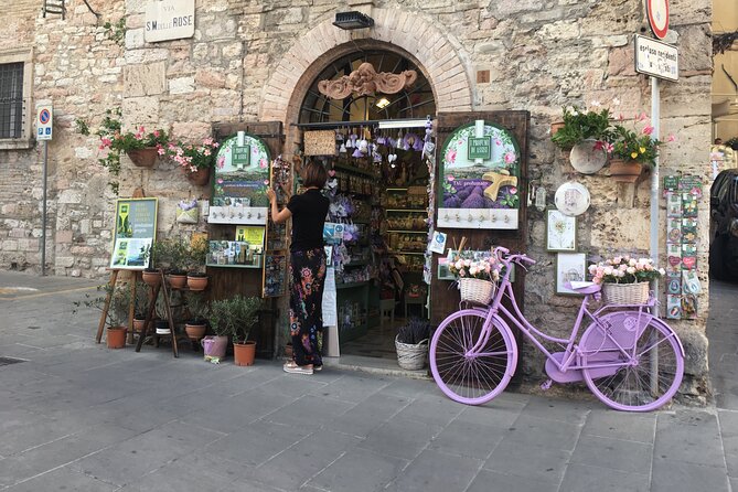 Guided Tour of Assisi. Francesco, Chiara and Carlo Acutis - What Sets This Tour Apart from Others in Assisi