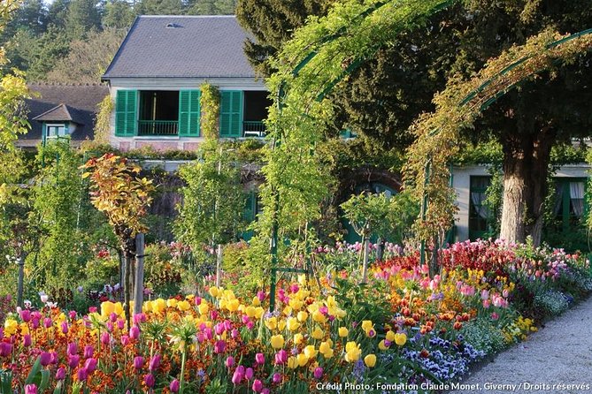 Guided tour of Claude Monet's house in Giverny by private car from Paris - Cost and Value for Art and Garden Enthusiasts
