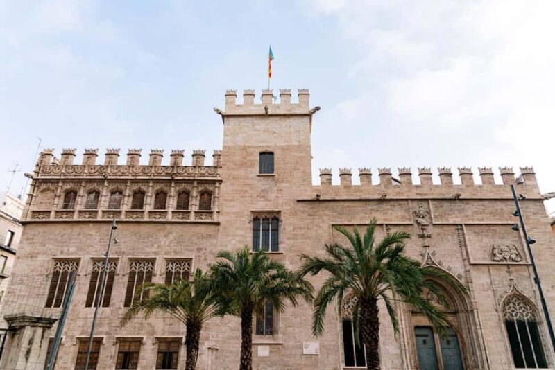 Guided tour of downtown Valencia + Silk Exchange - Explore Valencia’s Historic Heart and the UNESCO World Heritage Silk Exchange