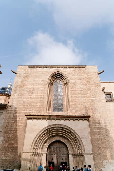 Guided tour of downtown Valencia + Silk Exchange - Practical Details: Logistics and Comfort