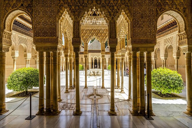 Guided tour of La Alhambra with tickets included - Considerations and Tips for Booking