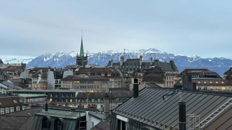 Guided Tour of Lausanne (2h) - Key Points