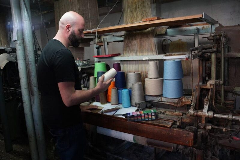 Guided tour of our textile laboratory and practical test - Key Points