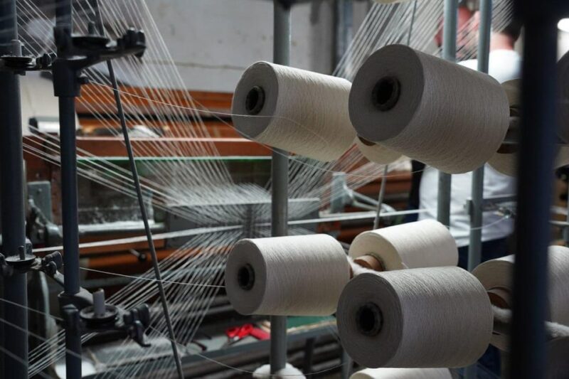Guided tour of our textile laboratory and practical test - From the Warping Machine to the Final Fabric