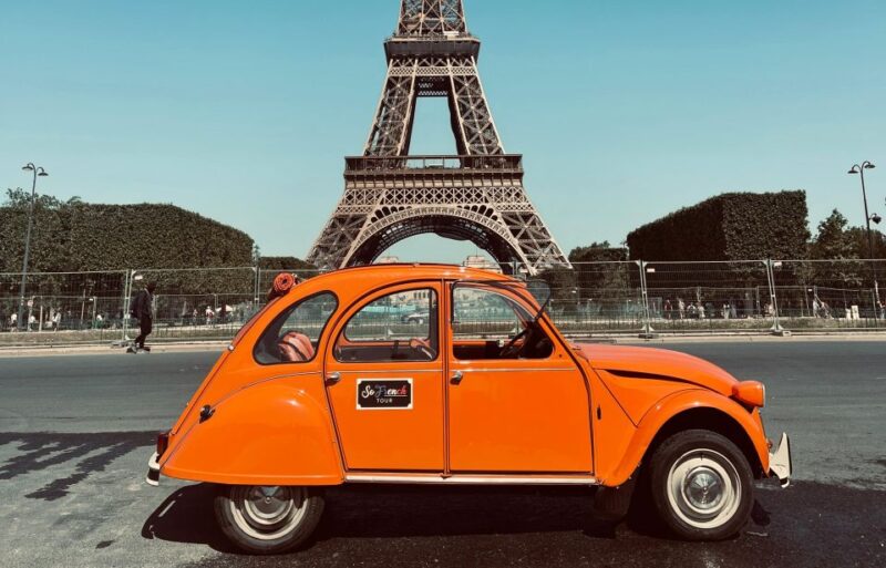 Guided Tour of Paris in Classic Convertible - Scenic Drive Along the Seine and Romantic Bridges