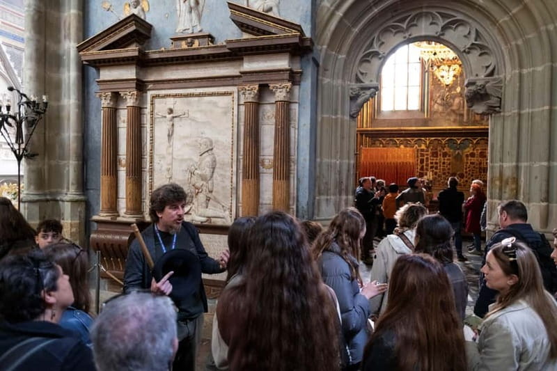 Guided Tour of Prague Castle with Ticket and Transport - The Golden Lane as the Final Stop
