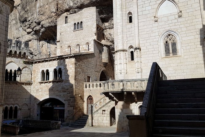Guided tour of Rocamadour - The Significance of Rocamadour in Medieval Christianity