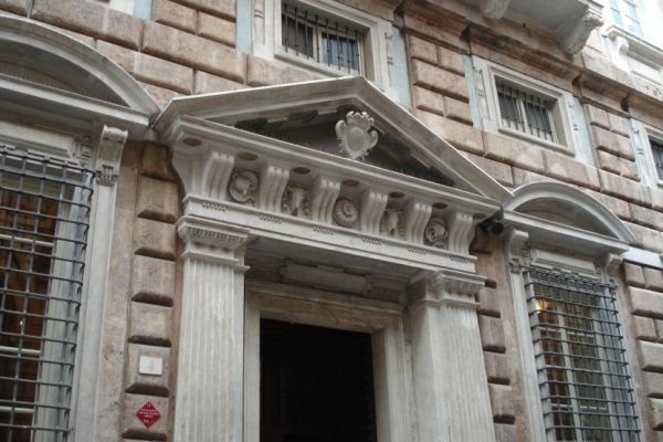 Guided Tour of Rolli Palaces UNESCO Site, Genoa - Discovering Palazzo Rosso and the Strada Nuova Museum