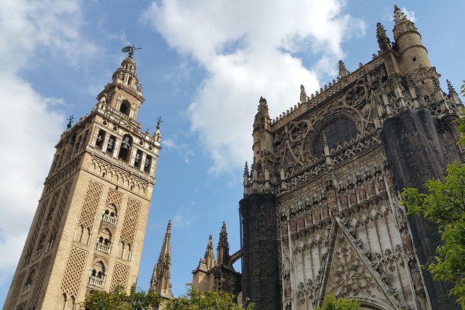 Guided Tour of Santa Cruz Jewish Quarter, Alcázar, and Cathedral - Inside Seville Cathedral and the Gothic Highlights