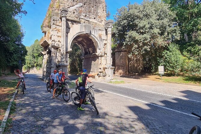Guided tour of the Appia Antica by E-bike with aperitif - The Catacombs of Saint Callixtus