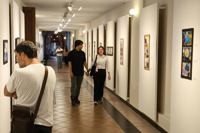 Guided tour of the art galleries of the Historic Center - Flexibility and Respect for Weather Conditions