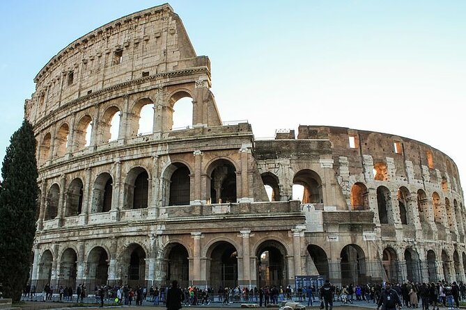 Guided Tour of the Colosseum with Access to the Arena, Roman Forum and Palatine Hill - What to Expect During the Tour