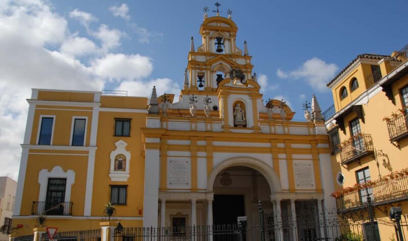 Guided tour of the Macarena neighborhood - Key Points