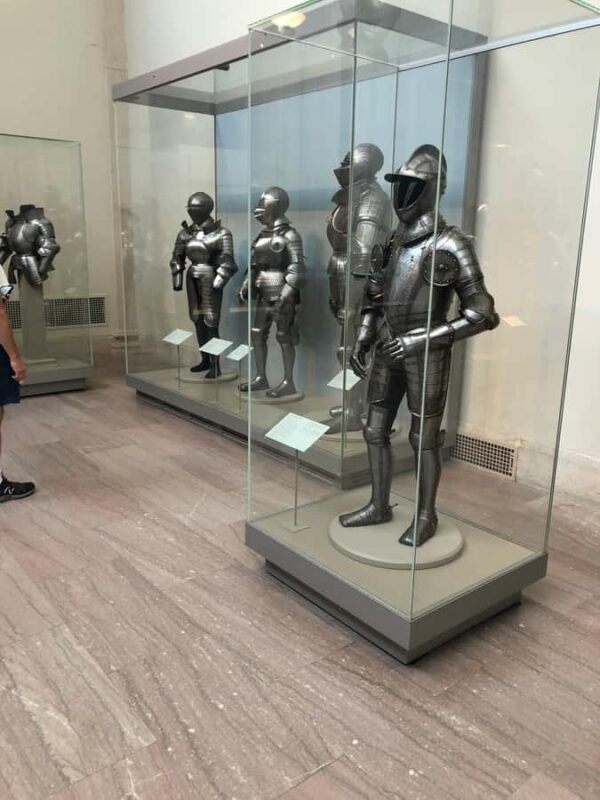 Guided Tour of the Metropolitan Museum of Art - Discover the Metropolitan Museum of Art with a Guided Tour