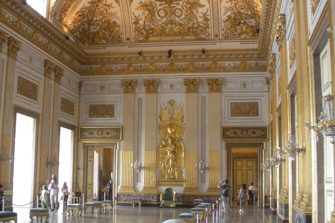 Guided tour of the Royal Palace of Caserta with an art expert - Starting Point at the Royal Palace of Caserta