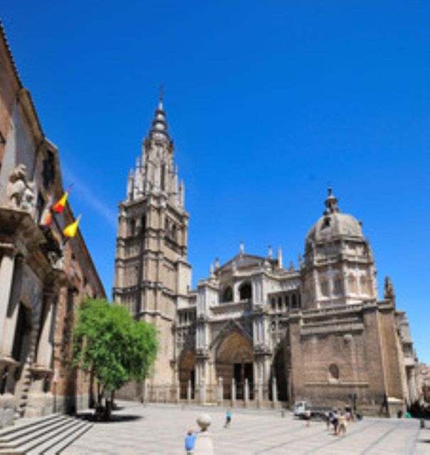Guided tour of the Toledo Cathedral (Input no included) - The Choir and 16th-Century Altar