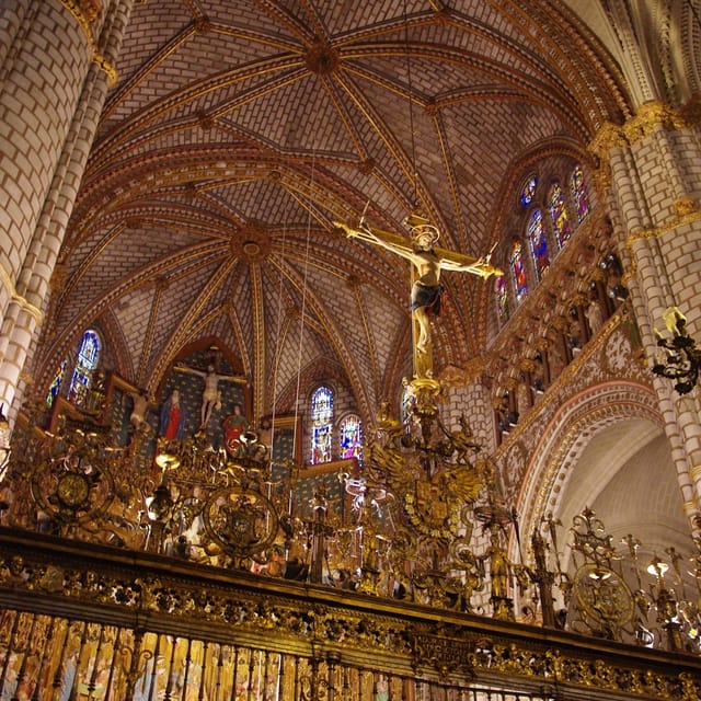 Guided tour of the Toledo Cathedral (Input no included) - Summary of the Guide’s Expertise and Tour Style