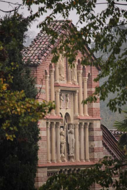 Guided tour - Romanesque rectory of Vezzolano - Exploring the Romanesque Rectory of Vezzolano: A 2-Hour Guided Tour in Piedmont