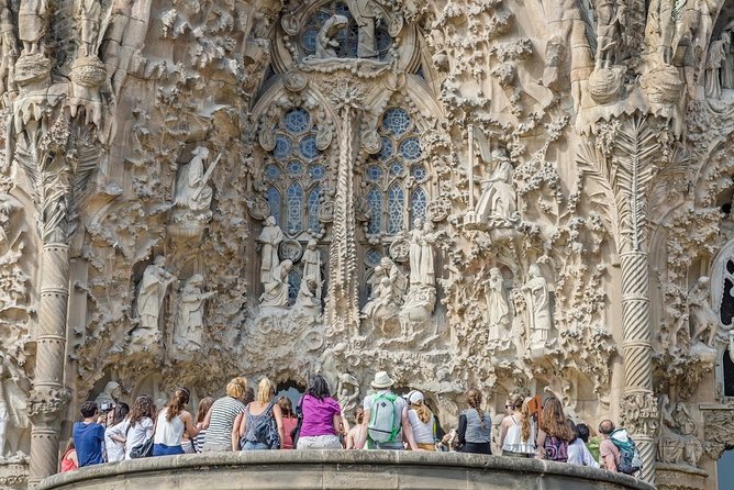 Guided Tour Sagrada Familia and Park Guell - Who Should Book This Tour?