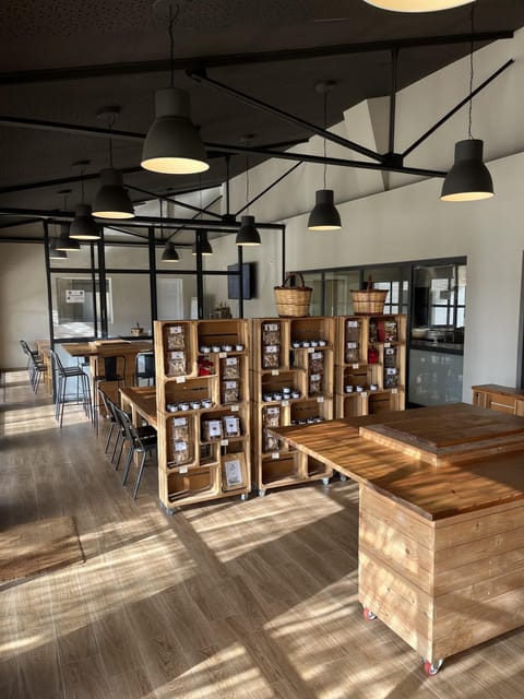 GUIDED TOUR + TASTE IN A MUSHROOM FARM - Frequently Asked Questions