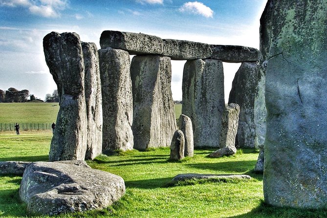 Guided tour to Bath & Stonehenge from Cambridge by Roots Travel. - Cancellation and Flexibility