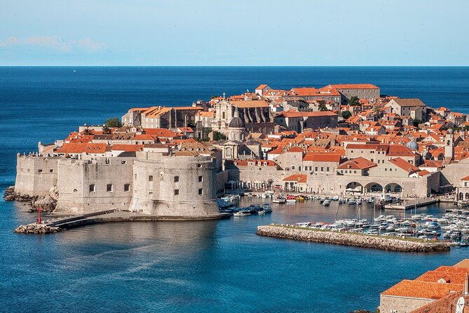 Guided Tour to discover Dubrovnik's Old Town, by day or night - Easy Meeting Point and Convenient Logistics
