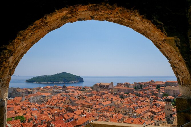 Guided Tour to discover Dubrovnik's Old Town, by day or night - Ideal for First-Time Visitors and History Enthusiasts