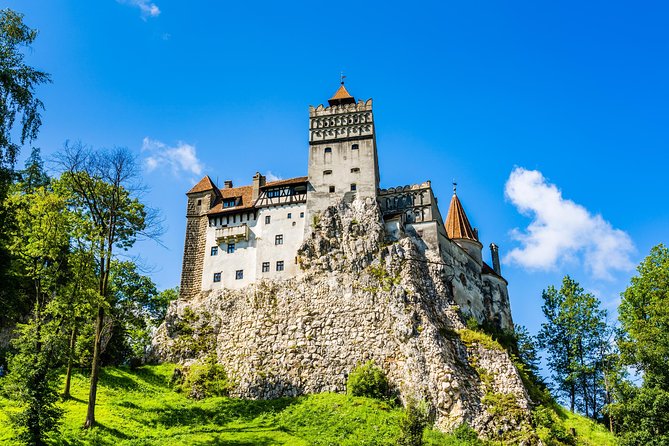 Guided Tour to Dracula Castle, Peles Castle and Brasov - Key Points