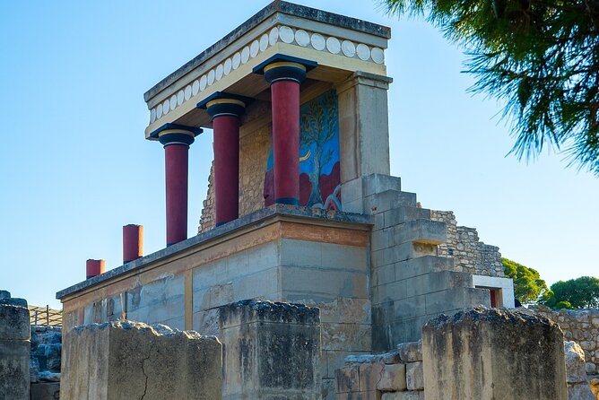 Guided Tour to Knossos Palace & Heraklion - Who Will Enjoy This Tour Most?
