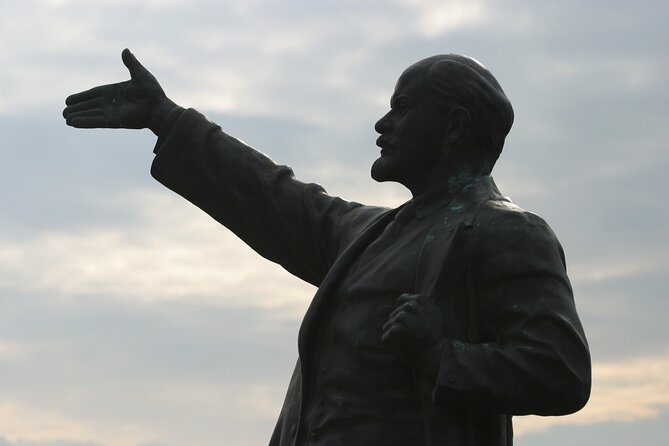 Guided Tour with Admission in Memento Park - Additional Attractions and Exhibits