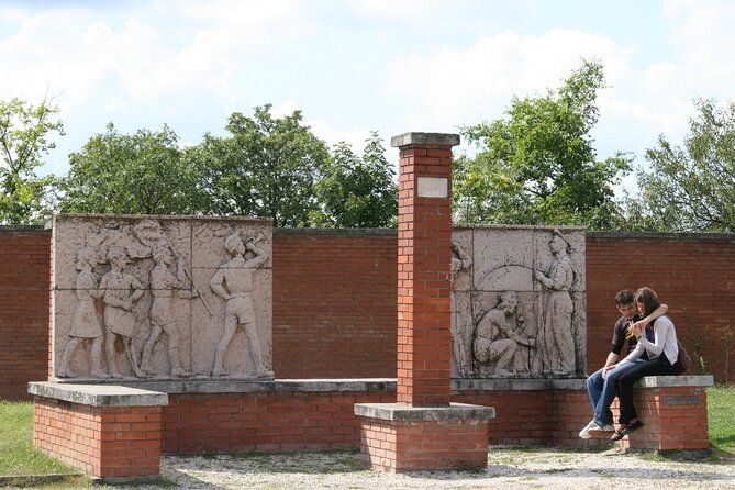 Guided Tour with Admission in Memento Park - The Importance of a Knowledgeable Guide