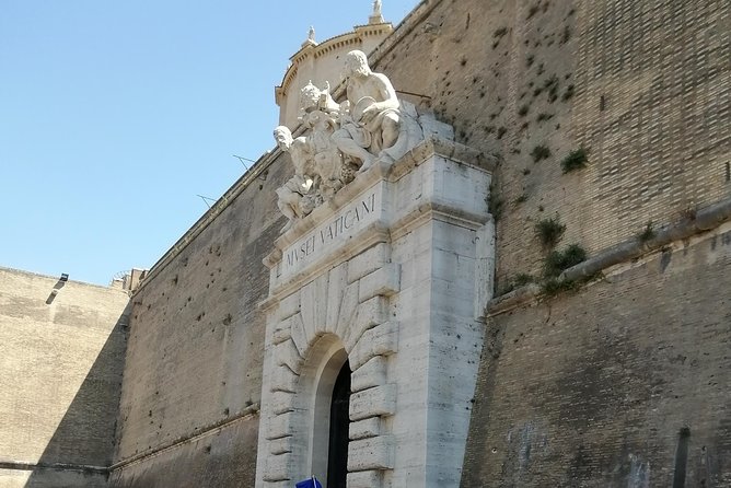 Guided tours in Spanish with skip-the-line ticket for Vatican City - Comparing with Similar Vatican Tours