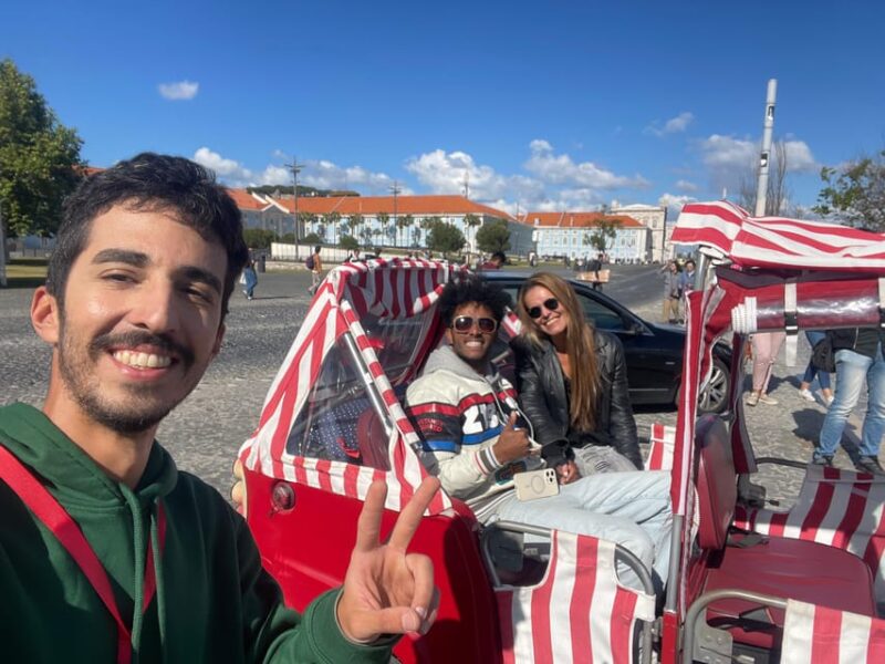 Guided tuk tuk tour in Lisbon's old neighborhoods - Key Points