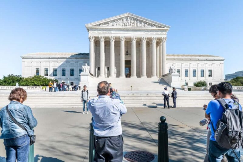 Guided visit inside the Capitol and the Library of Congress - Key Points