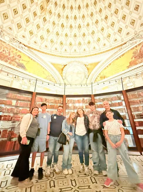 Guided visit inside the Capitol and the Library of Congress - The Courtroom Experience at the Supreme Court