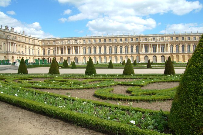 Guided Visit of Versailles Small Group Tour - The Meeting Point and Transportation Details