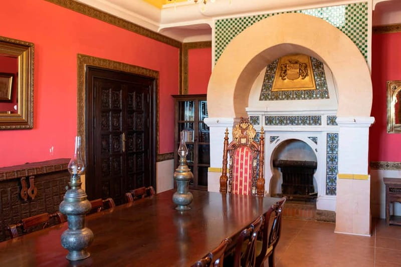 Guided Visit to the Castle of Láchar, Granada - Inside the Castle: Rooms that Tell a Story