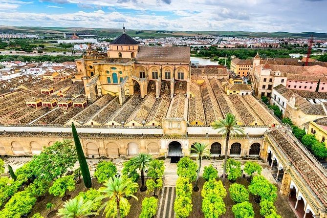 Guided visit to the Mosque and the Jewish Quarter of Cordoba - Discover Córdoba’s Mosque and Jewish Quarter for $49.09