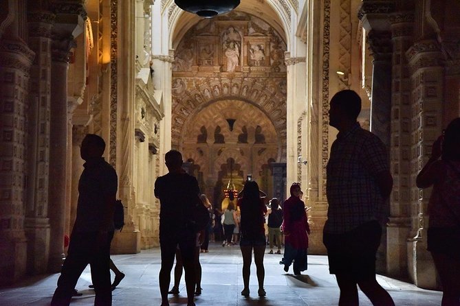Guided visit to the Mosque and the Jewish Quarter of Cordoba - The Artisan Souk and Local Crafts