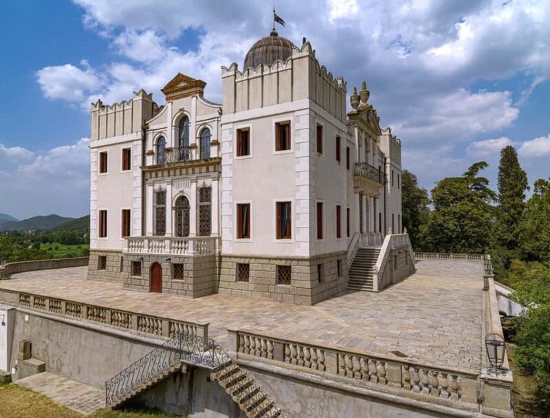 Guided visit to Villa Selvatico and its thermal lakes - The Villa Selvatico and Its Historic Frescoes