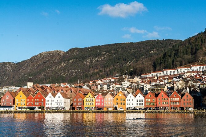 Guided Walking Tour in Bergen - Exploring Bergen’s Theater and Historical Districts