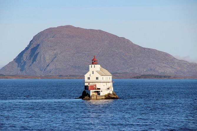 Guided Walking Tour in Bergen - Markets and Surprising Stops