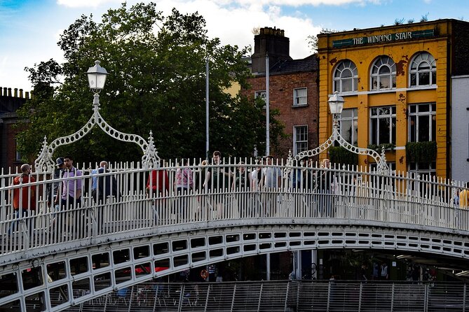 Guided Walking Tour in Dublin - Experience the Cultural Buzz of Temple Bar